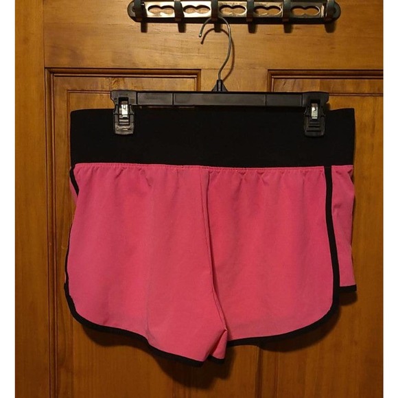 EUC PINK Shorts Medium.‎ - Picture 2 of 3